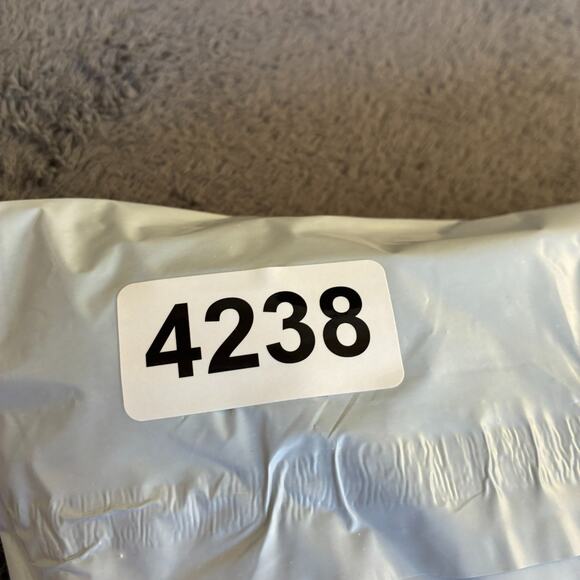 Nike White Club Fleece Crewneck Sweatshirt Pullover Athleisure Men’s Size Large - Picture 8 of 8